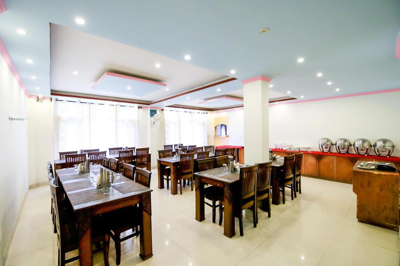 Jagatsukh Oyo 3146 Six Season Regency酒店 外观 照片