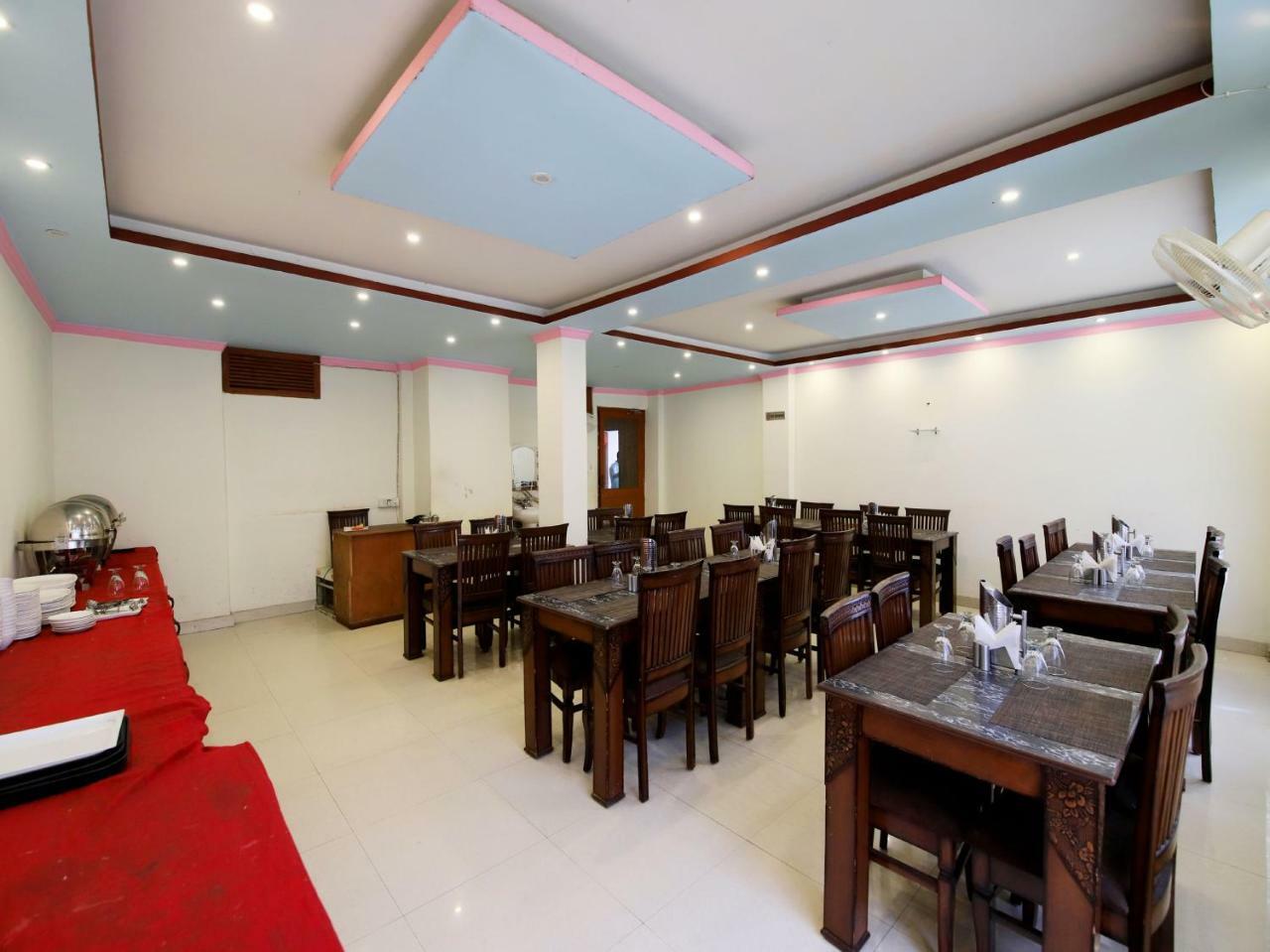 Jagatsukh Oyo 3146 Six Season Regency酒店 外观 照片
